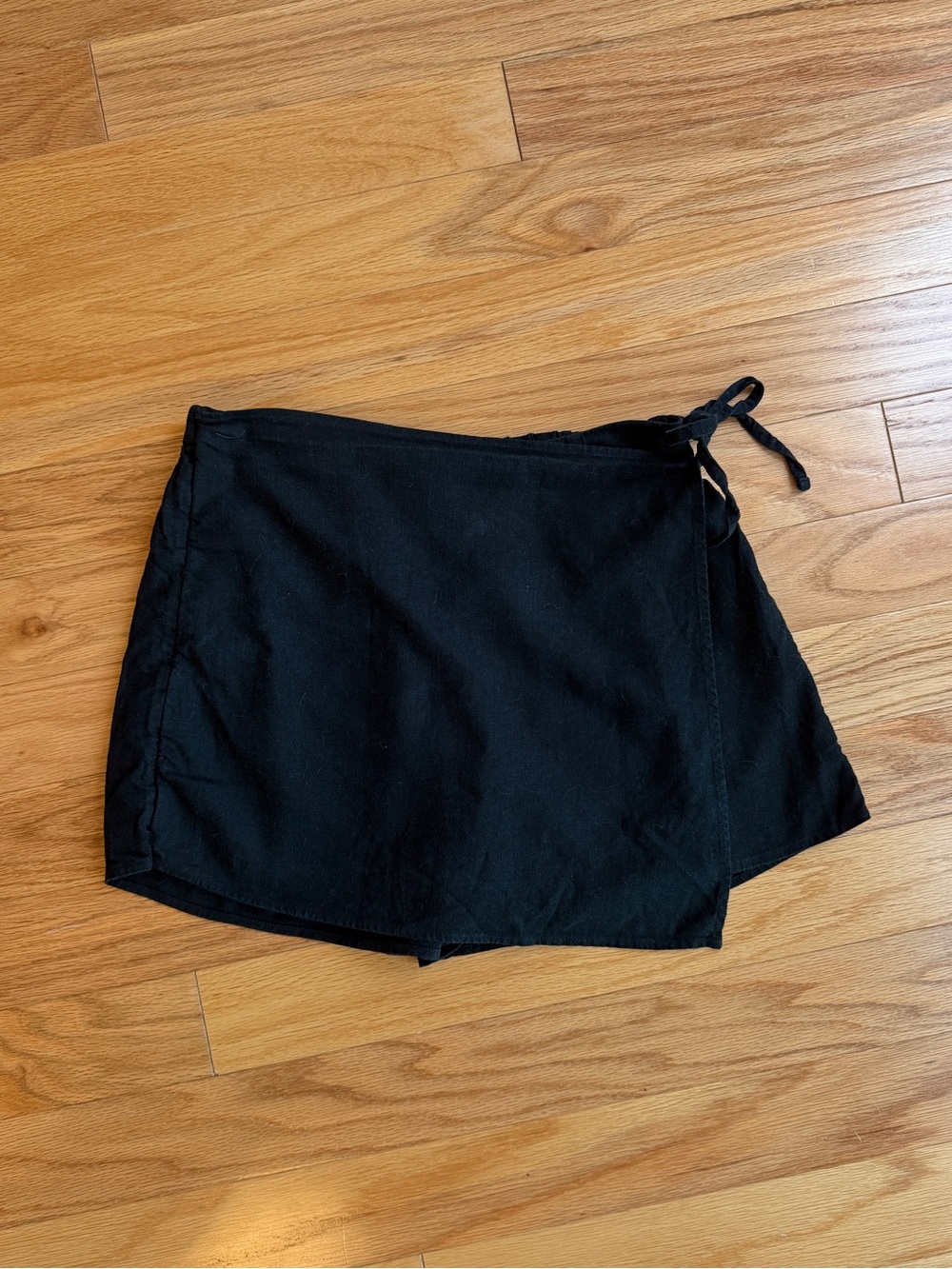 Old Navy Black Wrap linen Skort